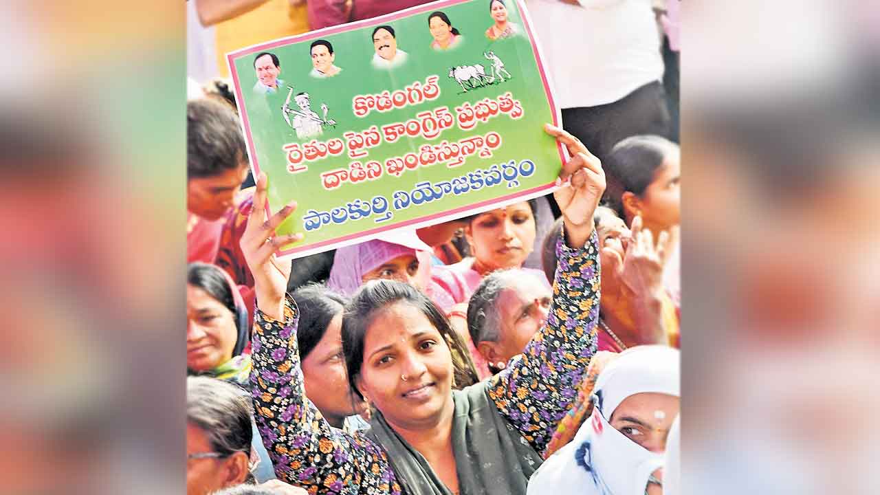 మానుకోటలో కాళ్లగజ్జల హిమ్మతి