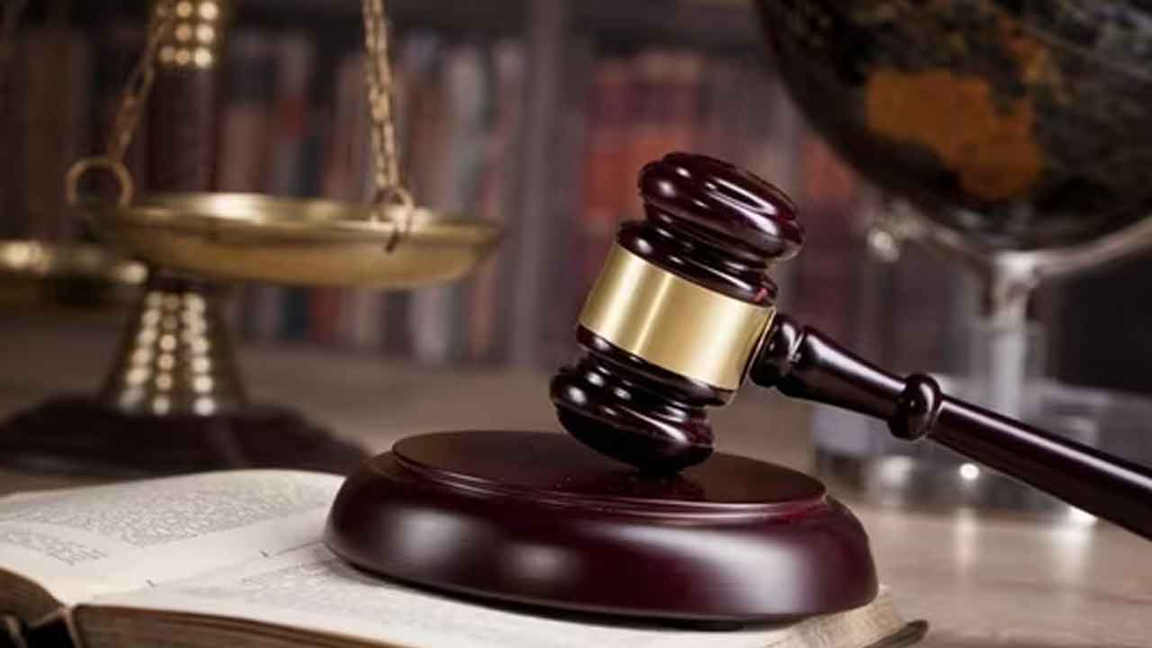 Bombay High Court | మైనర్‌ భార్యతో శృంగారం అత్యాచారమే