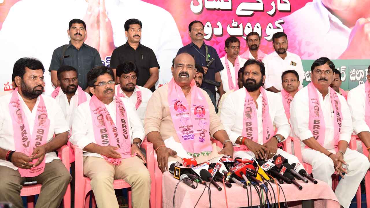 Madhusudanachari | రాజకీయ కక్షతోనే మాజీ మంత్రి శ్రీనివాస్ గౌడ్పై కేసులు : మధుసూదనాచారి