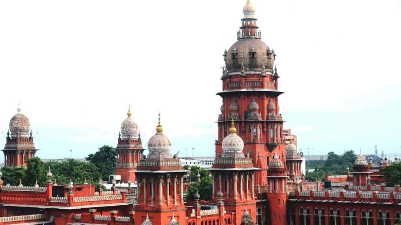 High Court | నిఘా పెట్టకూడదు.. వ్యక్తిగత గోప్యత భార్యాభర్తలకూ వర్తిస్తుంది: హైకోర్టు