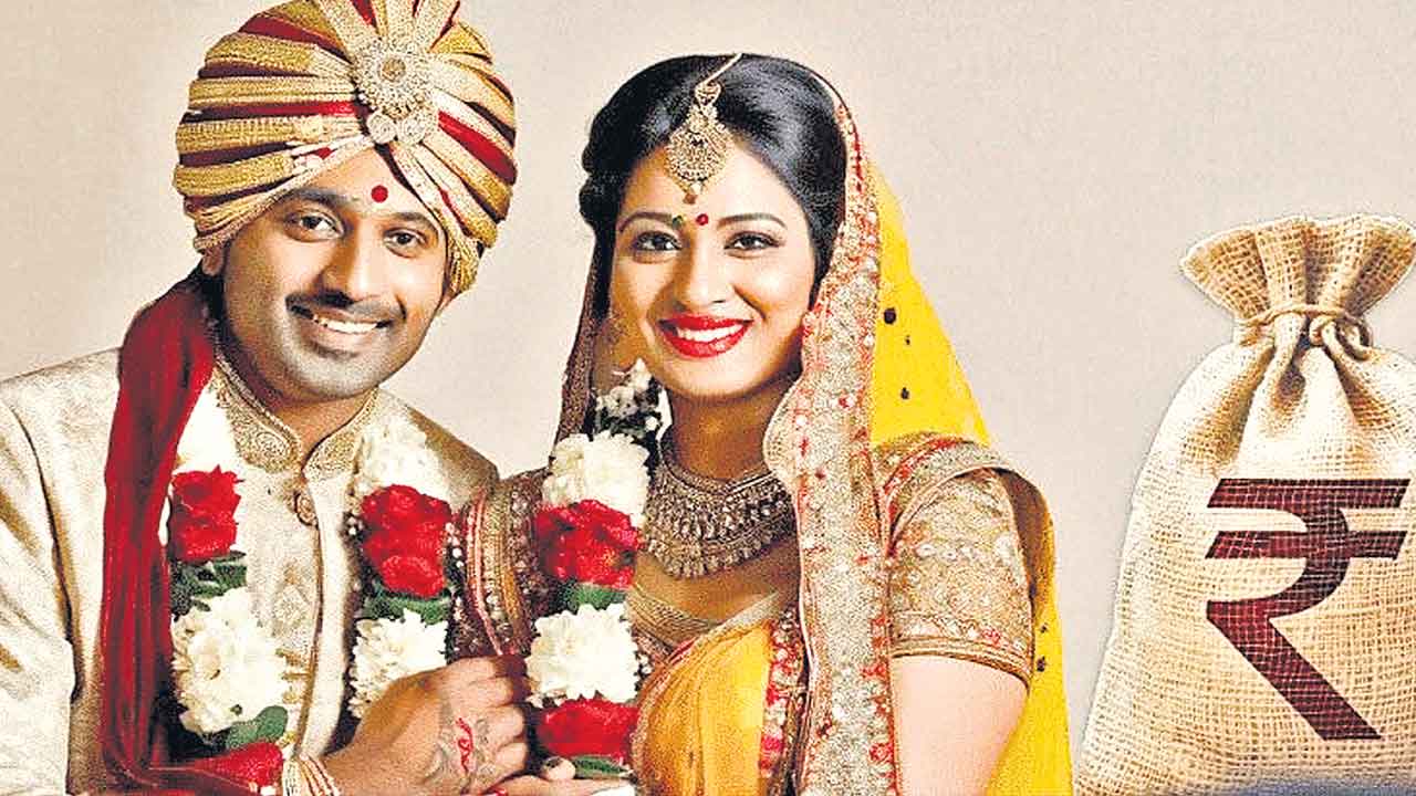 Wedding Loans | విపరీతంగా పెరుగుతున్న ఖర్చులు.. ఇకపై పెండ్లికీ లోన్లు