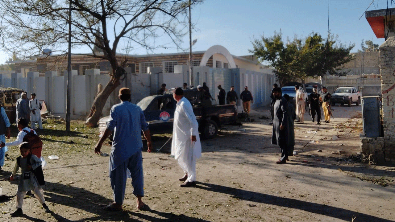 Pakistan: పాకిస్థాన్‌లో పేలిన రిమోట్ బాంబు.. ఏడుగురు మృతి