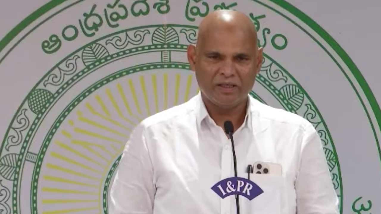 Free Bus | ఈ ఏడాదిలోనే మహిళలకు ఉచిత బస్సు ప్రయాణం కల్పిస్తాం.. మంత్రి కీలక వ్యాఖ్యలు