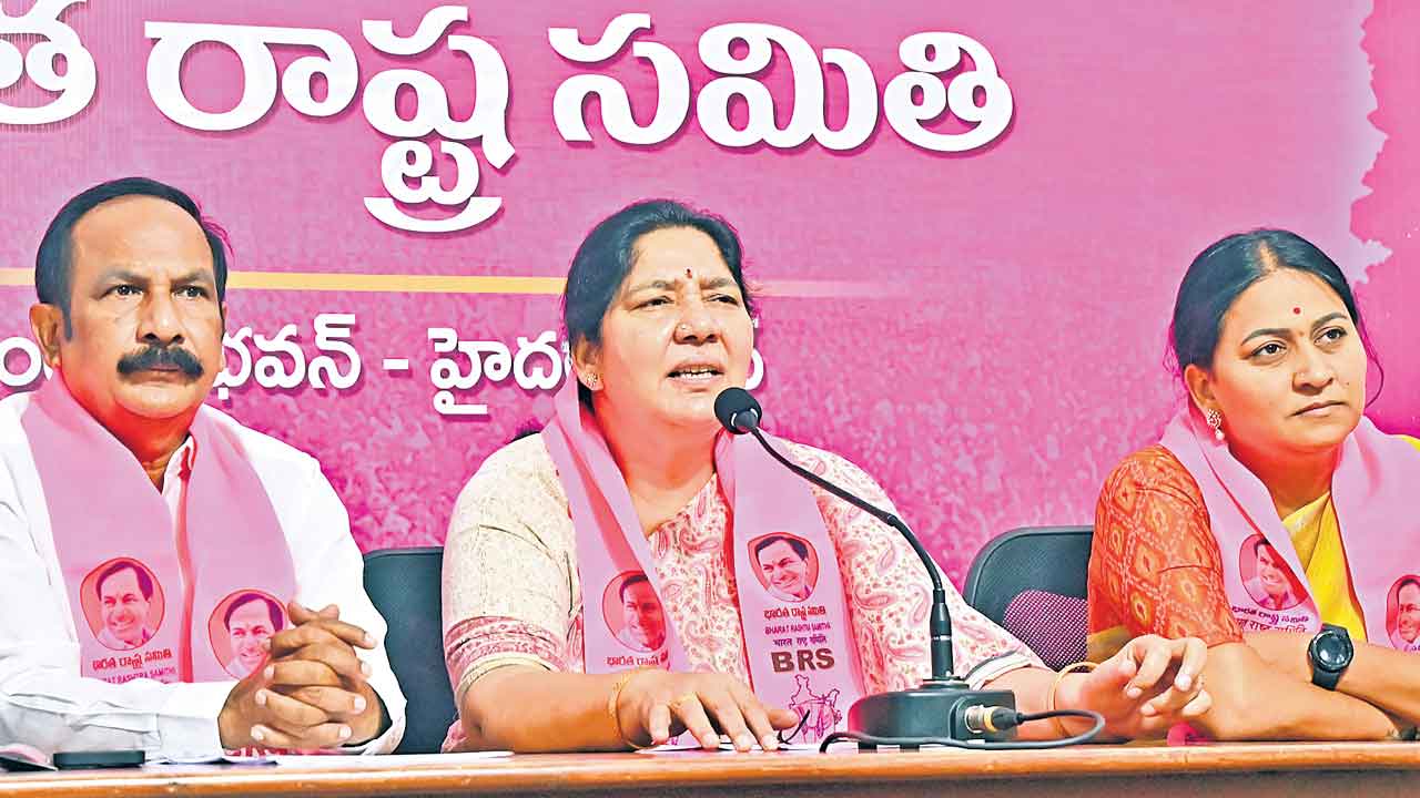 మానుకోటతో పెట్టుకుంటే మూడినట్టే!