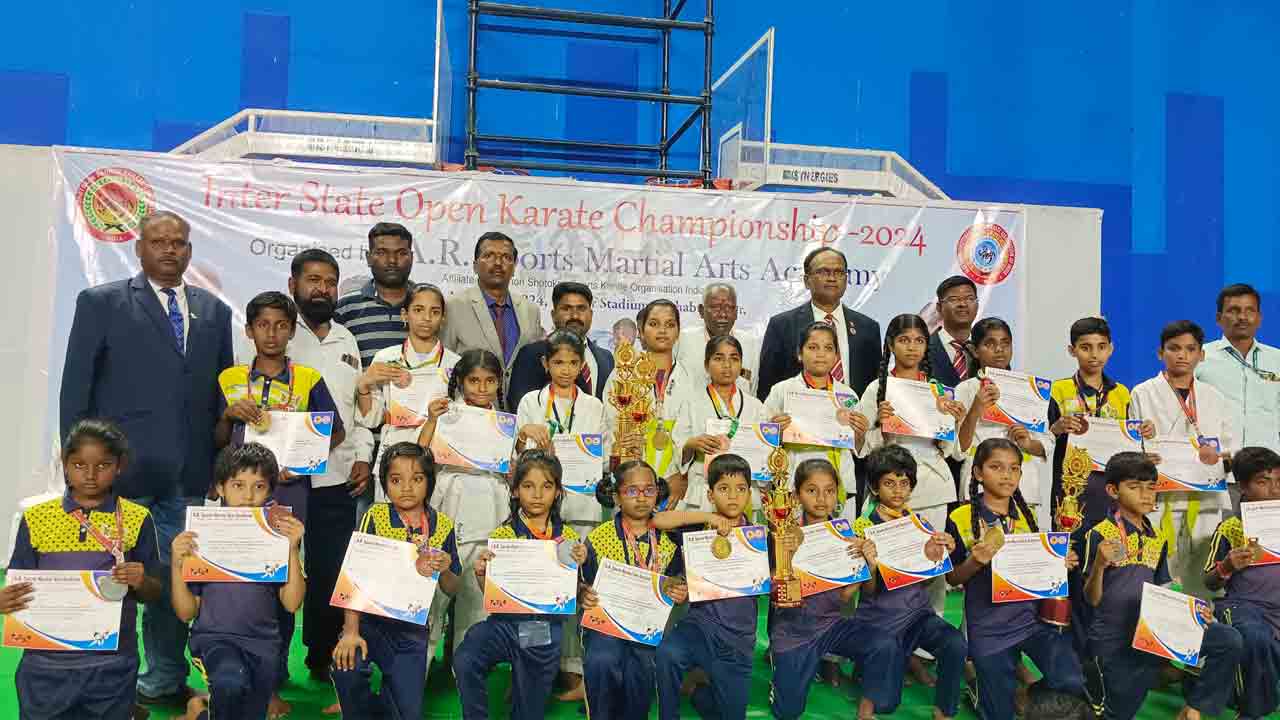 అట్టహాసంగా..