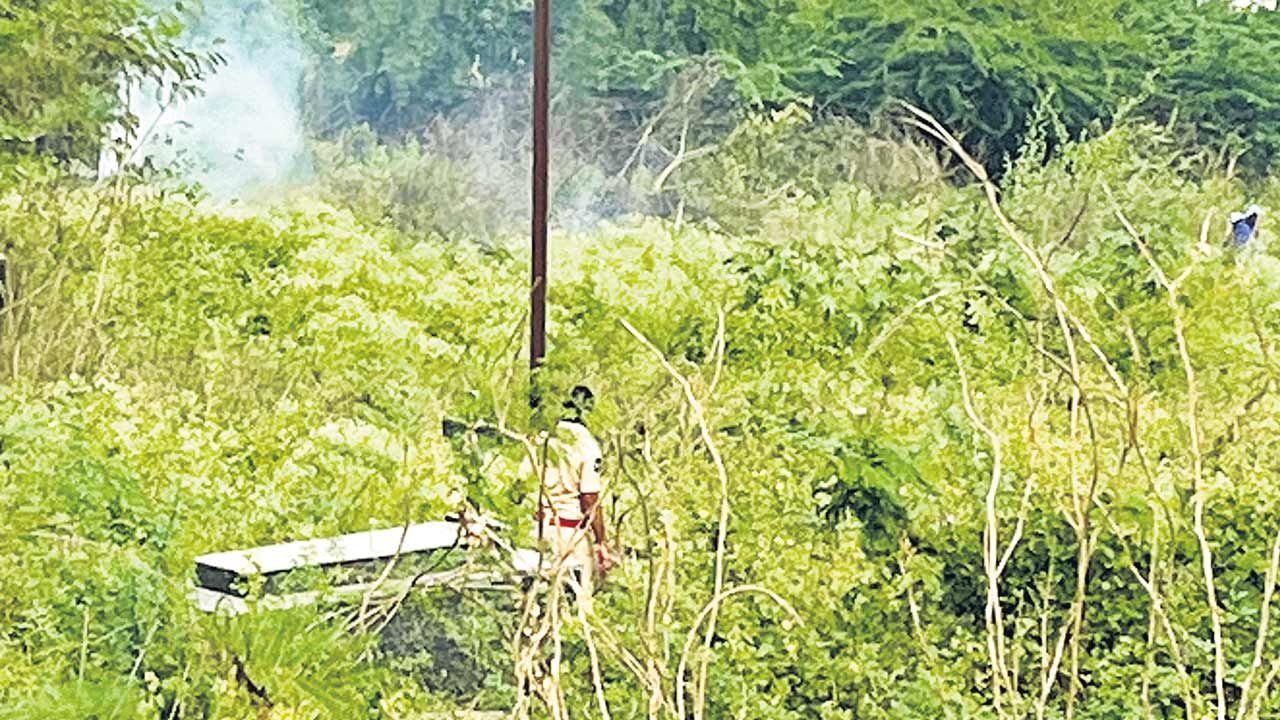 Hanumakonda | సమాధులను వదలట్లే.. మరోసారి పెద్దమ్మగడ్డ సమాధుల కబ్జాకు యత్నం