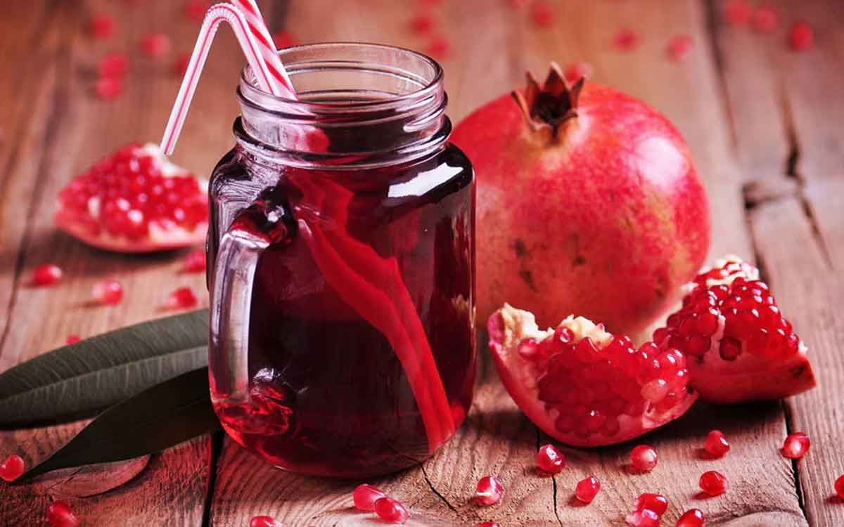 Pomegranate Juice | రోజూ ఒక్క గ్లాస్ దానిమ్మ పండు జ్యూస్‌తో ఎన్నో లాభాలు..!