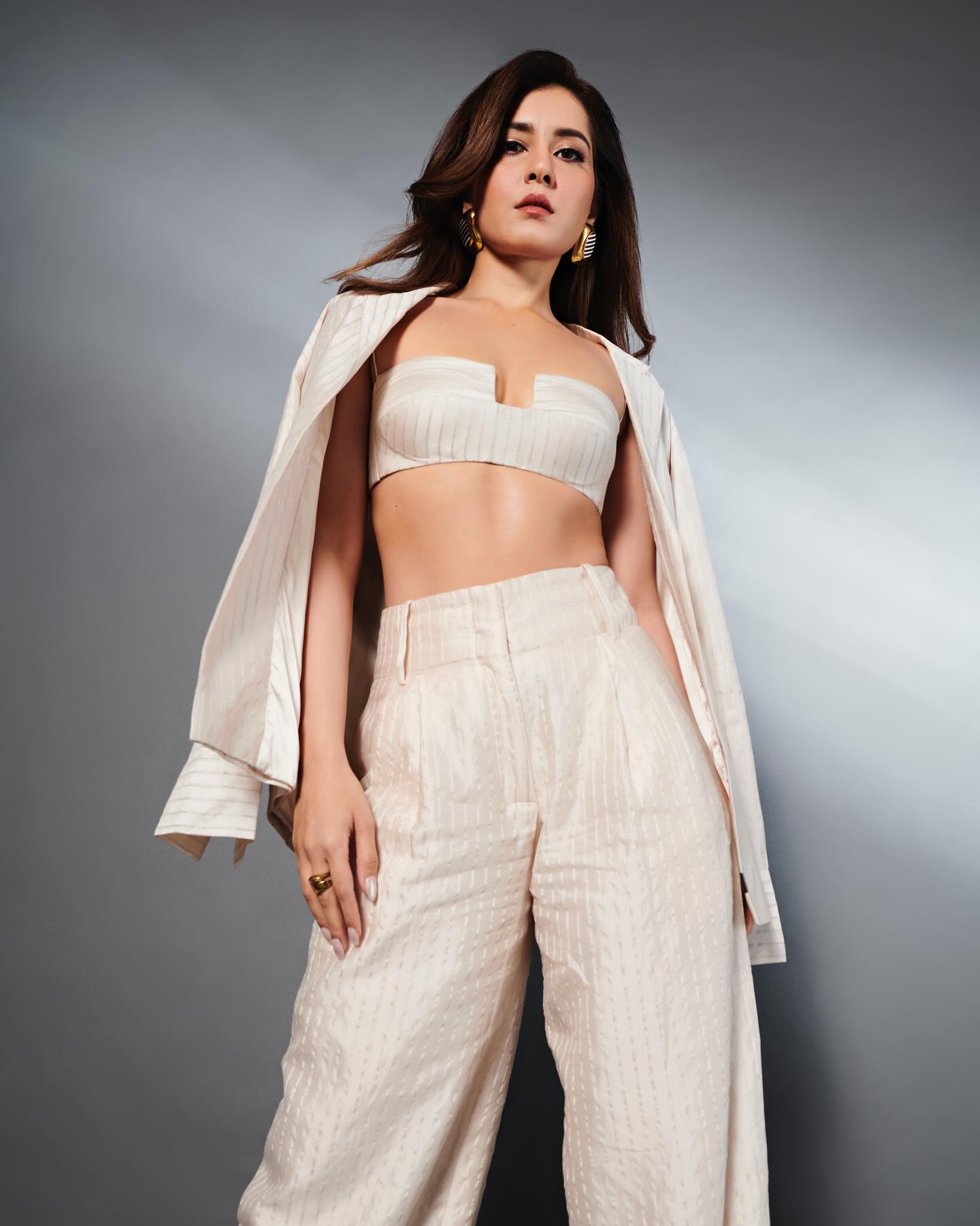 Raashi Khanna (3)