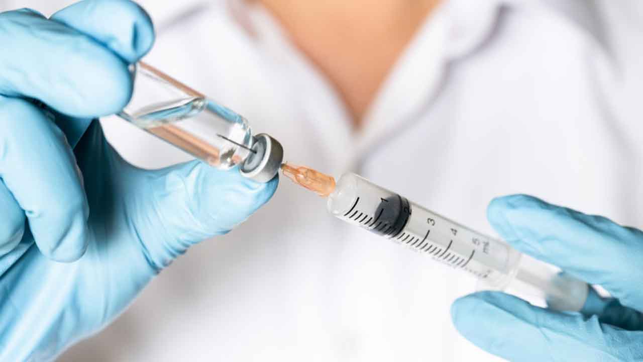 Rabies vaccine | వైద్య సిబ్బంది నిర్లక్ష్యం.. రేబిస్ వ్యాక్సిన్ వికటించి మహిళ మృతి