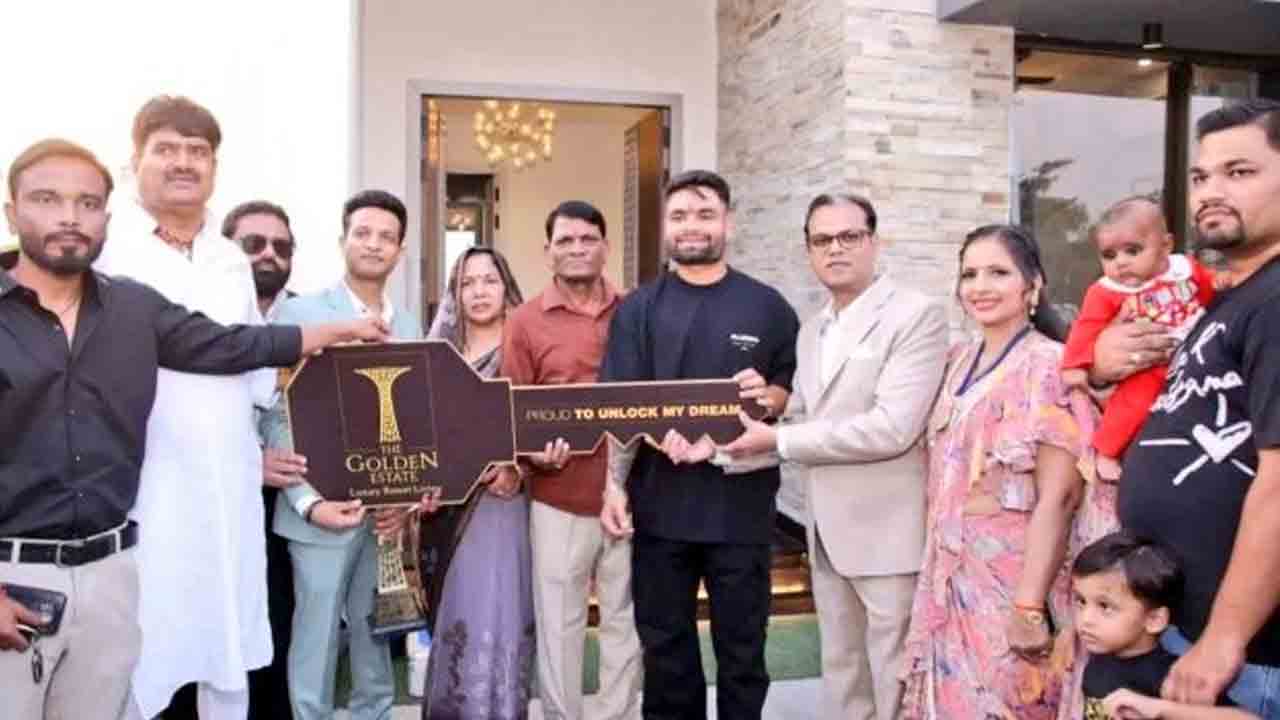 Rinku Singh |  ఫ్రాంచైజీ నుంచి భారీగా డ‌బ్బులు.. కొత్త ఇల్లు కొన్న ఐపీఎల్ స్టార్