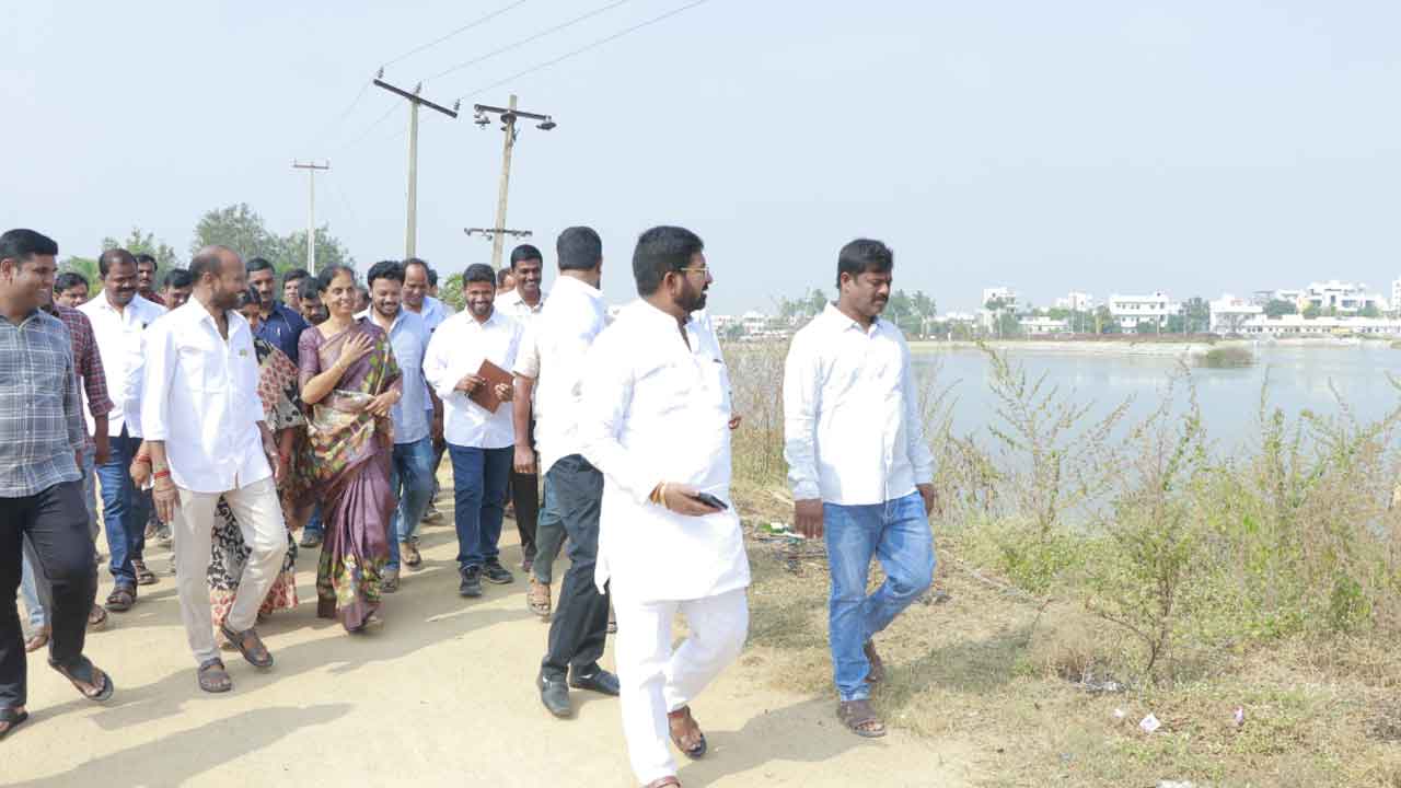 Sabitha Indra Reddy | నాడు కేసీఆర్‌ విజన్‌తో చెరువులను అభివృద్ధి చేశారు : సబితా ఇంద్రారెడ్డి