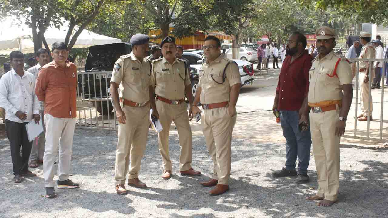 Srisailam | రేపు శ్రీశైలం వెళ్లనున్న సీఎం చంద్రబాబు.. భద్రతా ఏర్పాట్లు పరిశీలించిన నంద్యాల ఎస్పీ
