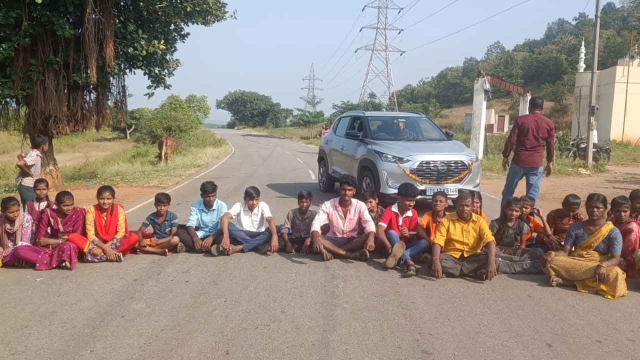 Kamareddy | ఆర్టీసీ బస్సుల కోసం లింగంపేటలో రోడ్డెక్కిన విద్యార్థులు