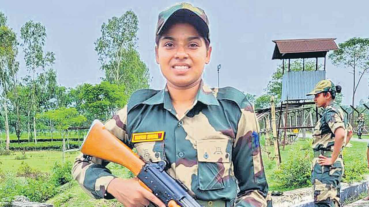 Supreetha | బంగ్లా బార్డర్‌లో ఖని సివంగి.. సింగరేణి పొలిమేరల నుంచి దేశ సరిహద్దుల వరకు