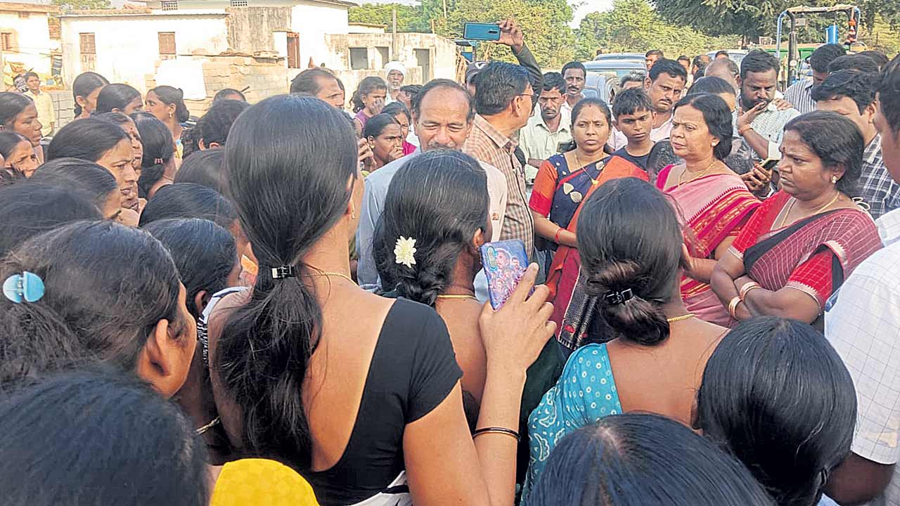 Samagra Kutumba Survey | ఇంటింటా నిరసన.. సమగ్ర సర్వేలో సర్కారుపై జనం ఫైర్‌