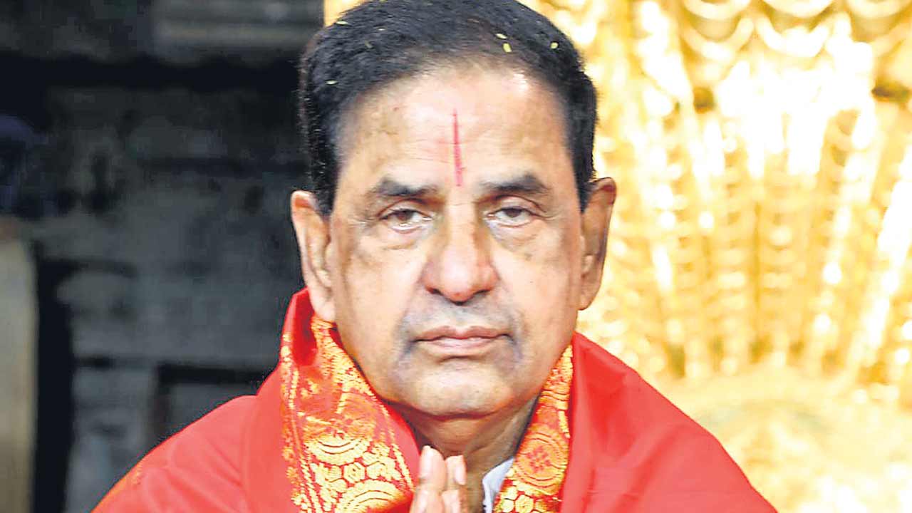 కొలువుదీరిన టీటీడీ కొత్త పాలకమండలి