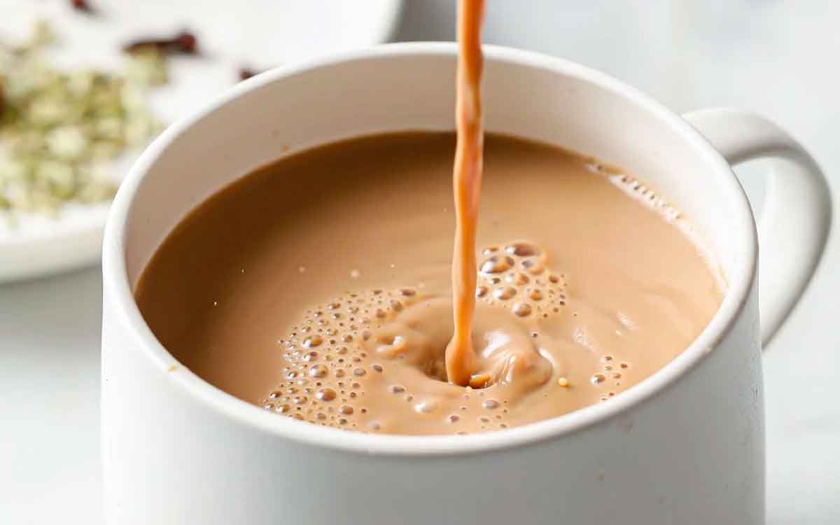 Tea | మీరు రోజూ తాగే టీలో వీటిని క‌లిపి తాగండి.. ఎంతో మేలు చేస్తాయి..!