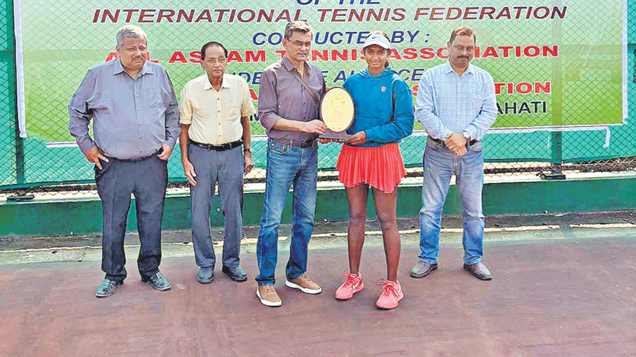 ఐటీఎఫ్‌ చాంప్‌ రిశిత