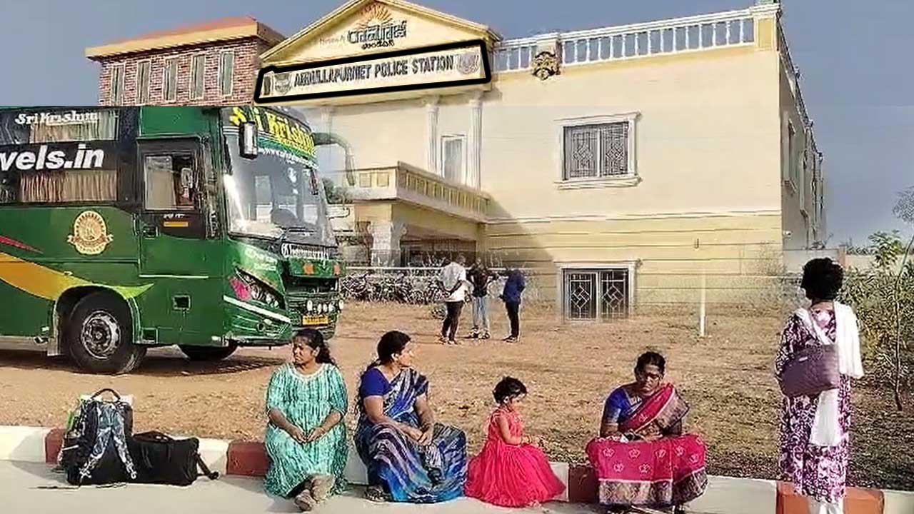 Travels Bus | ట్రావెల్స్‌ బస్సులో 15 లక్షల విలువైన బంగారు ఆభరణాలు చోరీ..