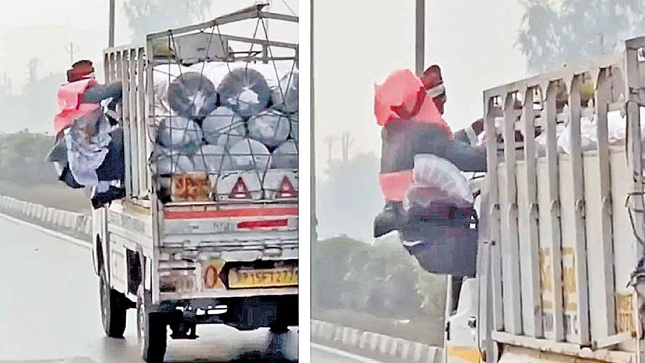 Uttar Pradesh | గుర్రం దిగి బైక్‌ ఎక్కి.. దొంగను చేజ్‌ చేసి పట్టుకున్న వరుడు!