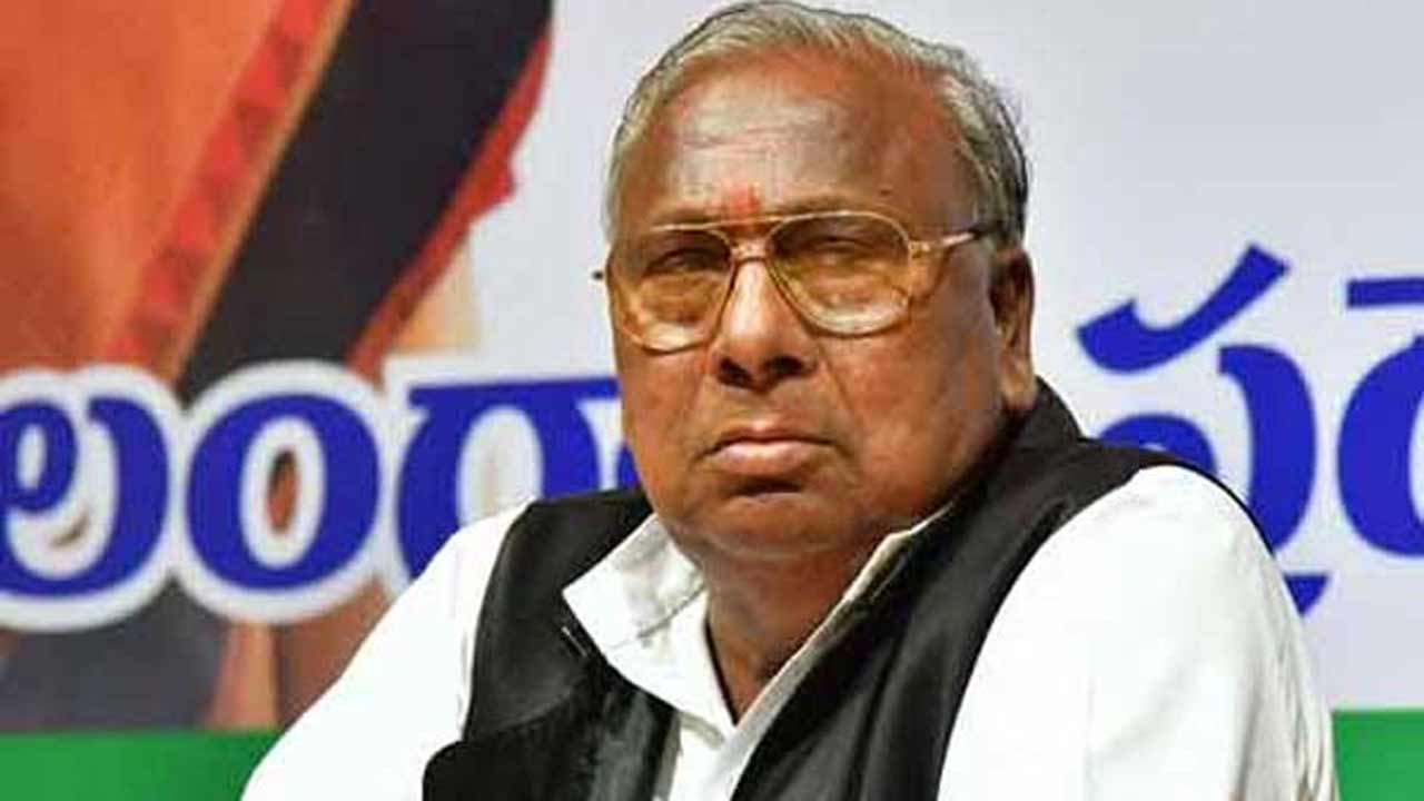 Telangana | కాంగ్రెస్‌ నేత వీహెచ్‌ కారును ఢీకొట్టిన వాహనం