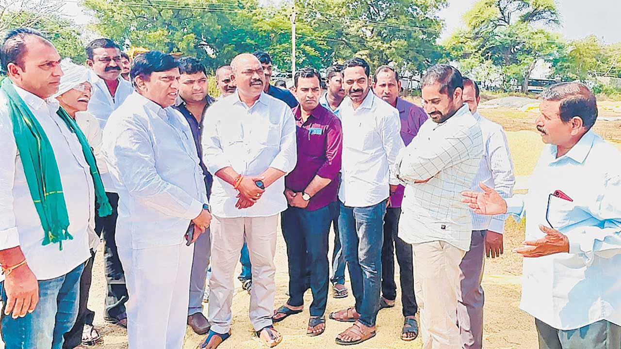 కాంగ్రెస్‌ పాలనలో రైతు దగా