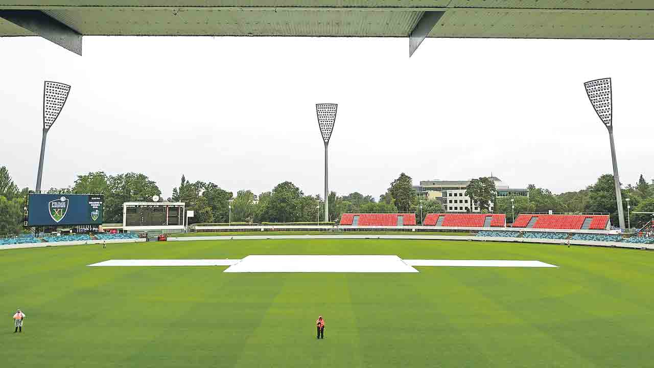 తొలిరోజు వర్షార్పణం