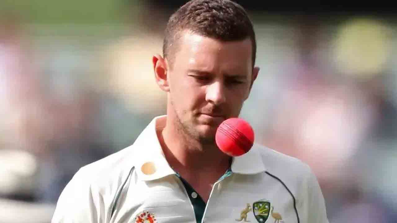 హాజిల్‌వుడ్‌ ఔట్‌