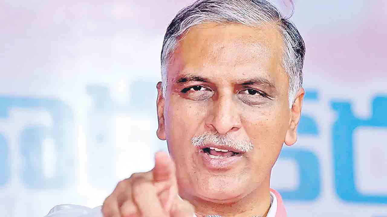 లక్ష కేసులు పెట్టినా.. ప్రశ్నించడం ఆపను