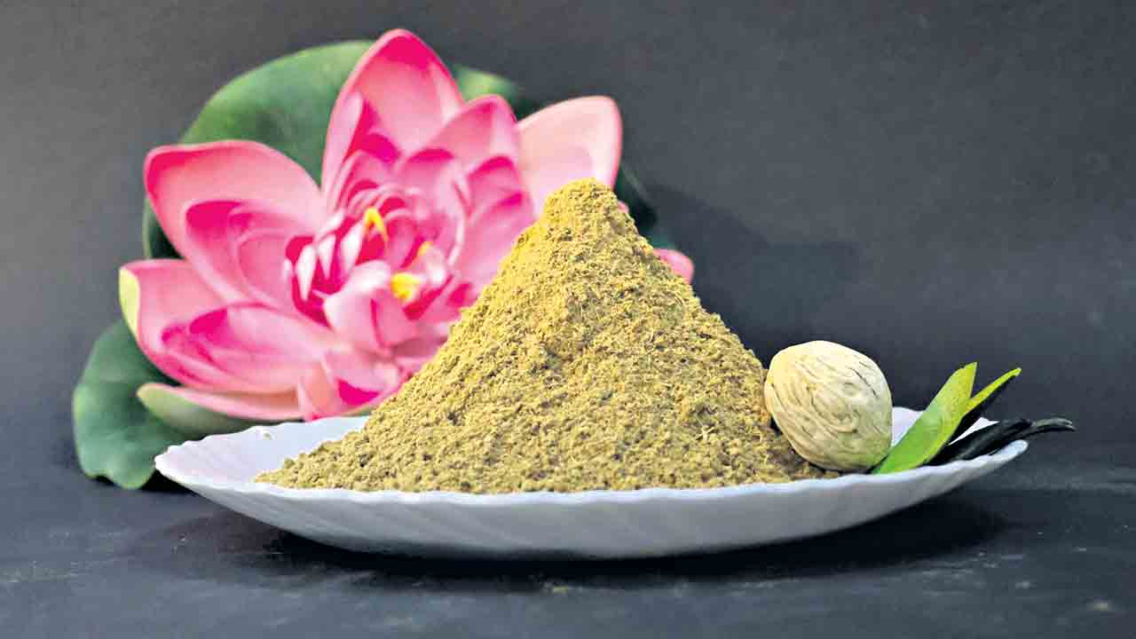 సున్నిపిండితో.. సున్నితంగా..