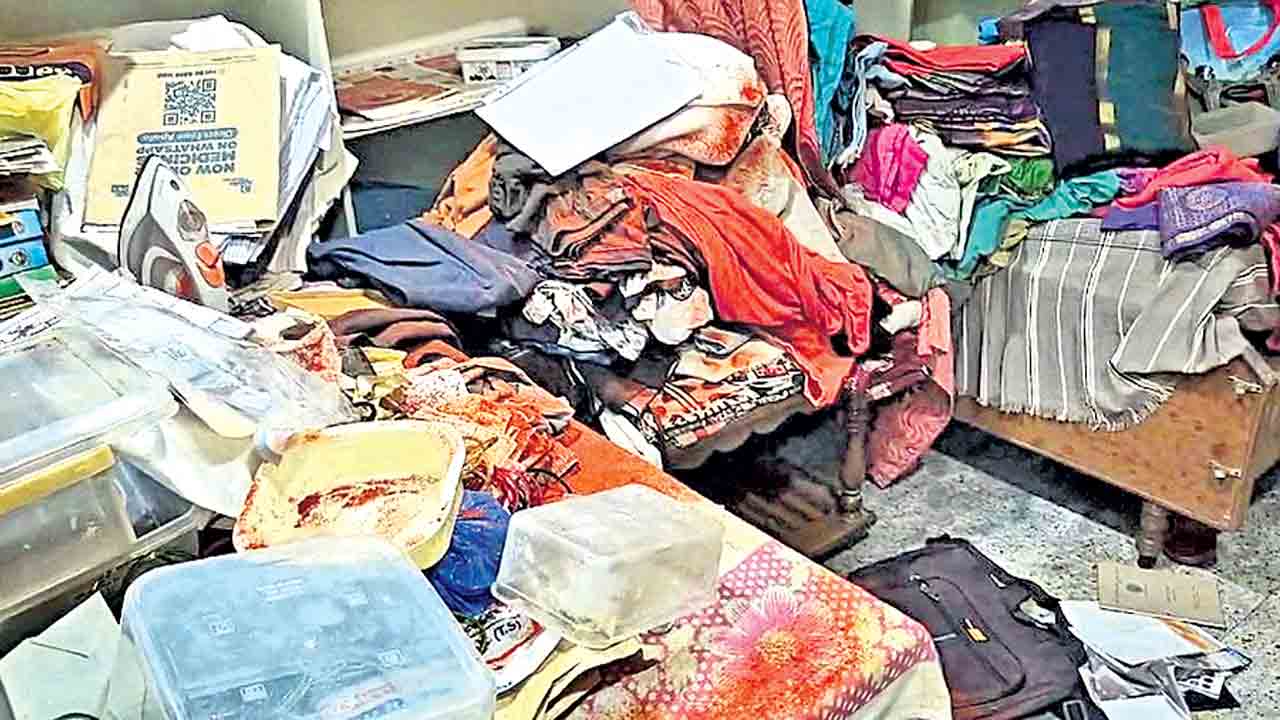 ఆర్సీపురంలో భారీ చోరీ