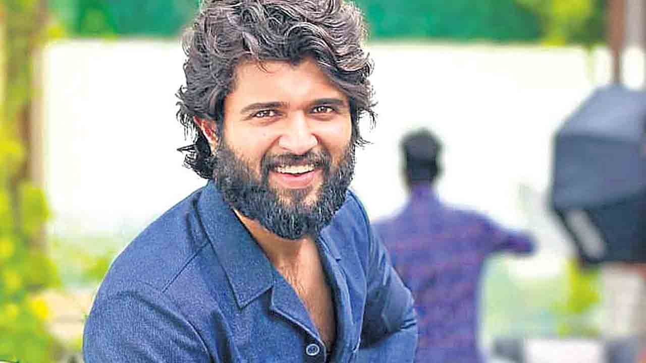 Vijay Deverakonda | విజయ్‌ దేవరకొండ హీరోగా పుష్ప 3.. నిజం సుకుమార్‌కే తెలియాలి!