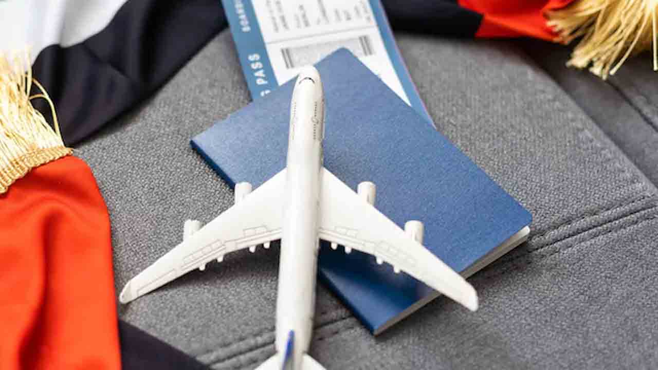 భారతీయులకు దుబాయ్‌ వీసా కష్టాలు