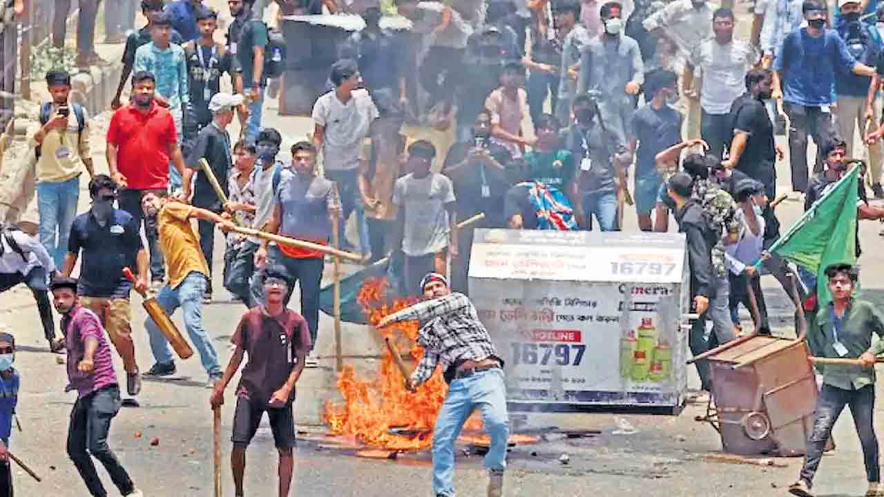 Bangladesh | బంగ్లాలో కొనసాగుతున్న హిందూ మత వ్యతిరేక అల్లర్లు.. మరో 3 ఆలయాలు ధ్వంసం