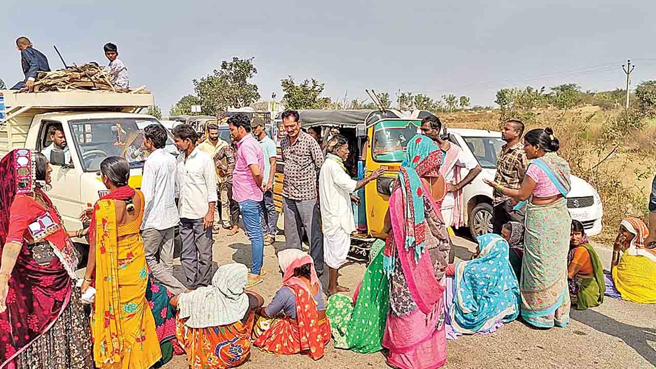 Lagacharla | మాతో ఆడుకోవద్దు.. అరెస్టు చేసిన మా వాళ్లను వెంటనే ఇడిసిపెట్టుండ్రి