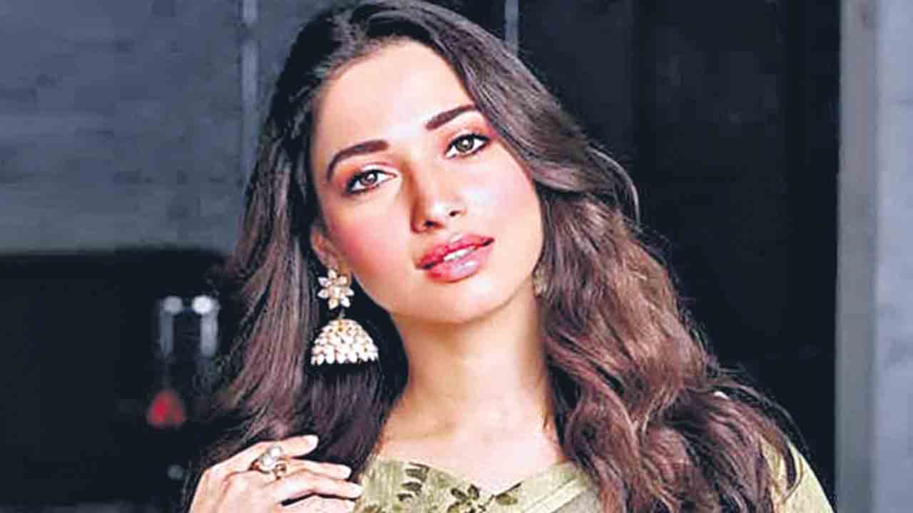 Tamanna | నేనేం ఐటమ్‌ గర్ల్‌ని కాదు.. తమన్నా అసహనం