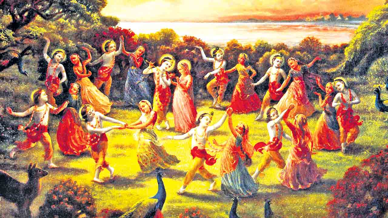 మీ పొదల మాటున లేడు గదమ్మ చెప్పరే?