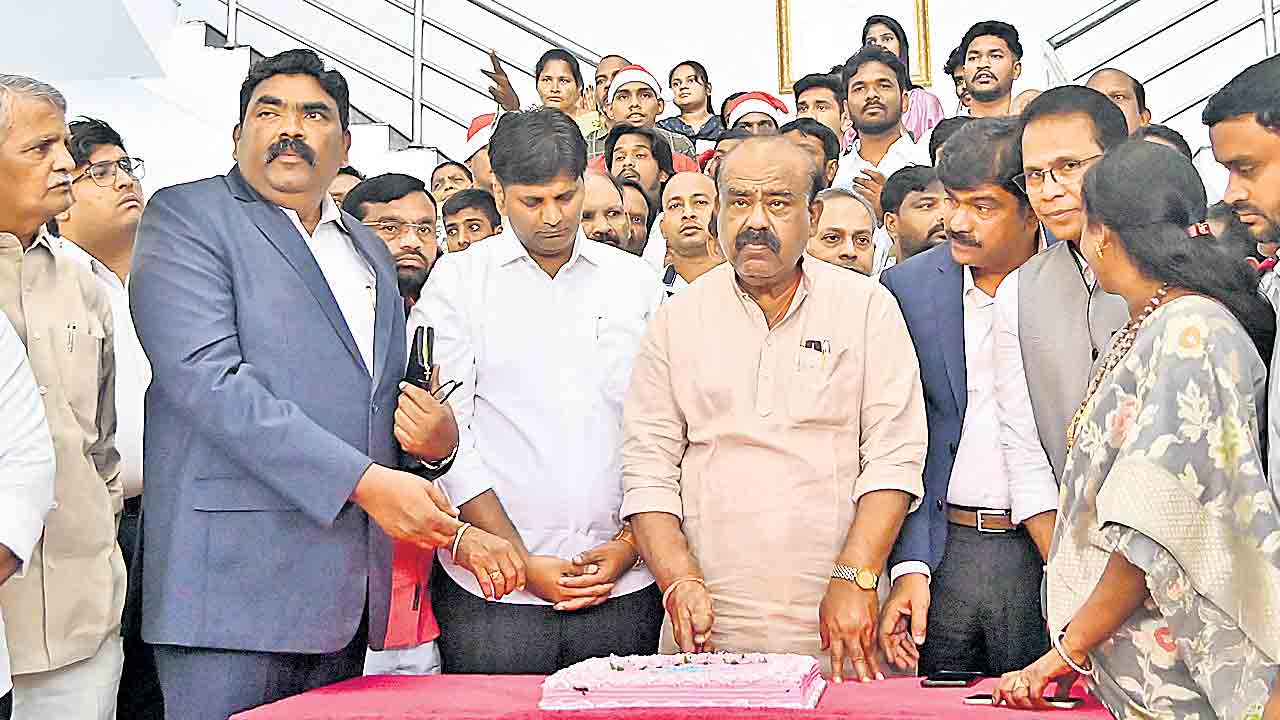 క్రిస్టియన్లకు అండగా నిలిచిన కేసీఆర్‌