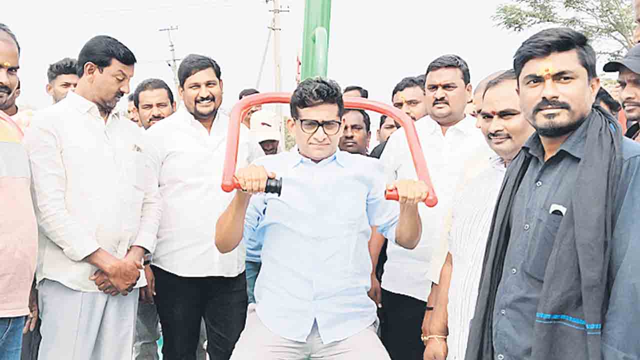 రాష్ట్రంలో డైవర్షన్‌ పాలిటిక్స్‌