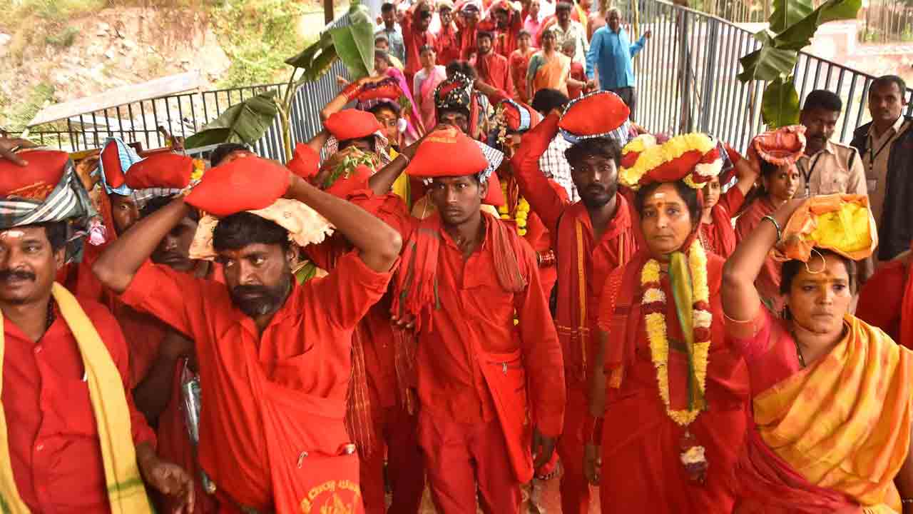 ఇంద్రకీలాద్రిపై భవానీదీక్షలు పరిసమాప్తం