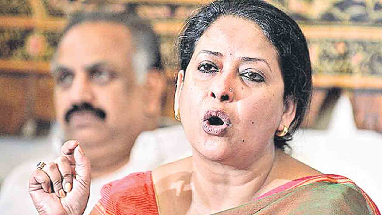 ఆనాడు సంతాపం తెలపాలన్న సోయి లేదా?