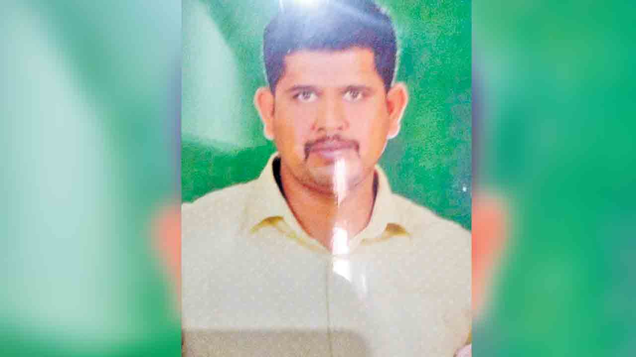 పోలీస్ కుటుంబం ఆత్మహత్యాయత్నం