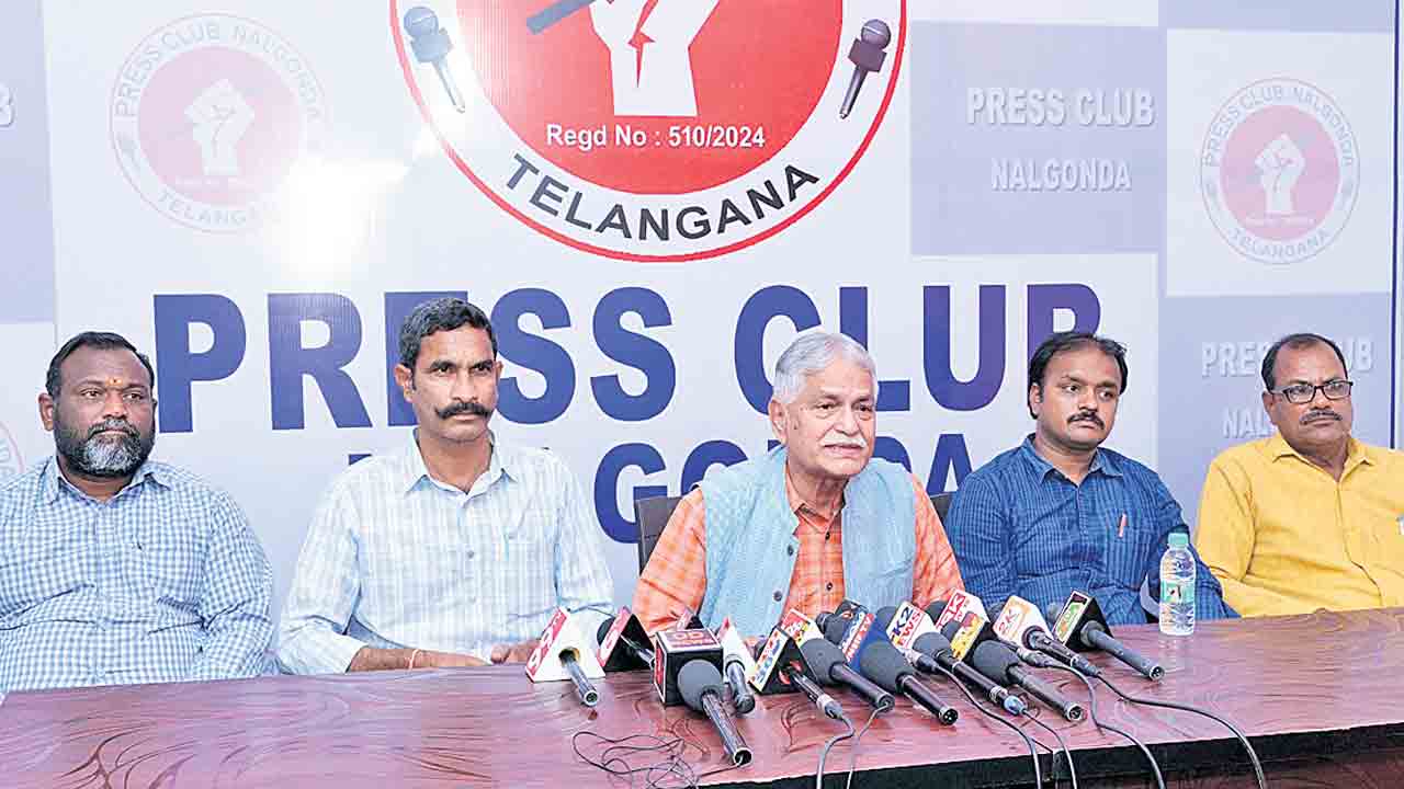 జర్నలిస్టులకు మెరుగైన హెల్త్‌ కార్డుల జారీ