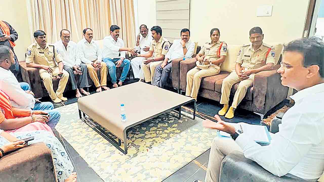 ప్రజాపాలనలో నిర్బంధకాండ