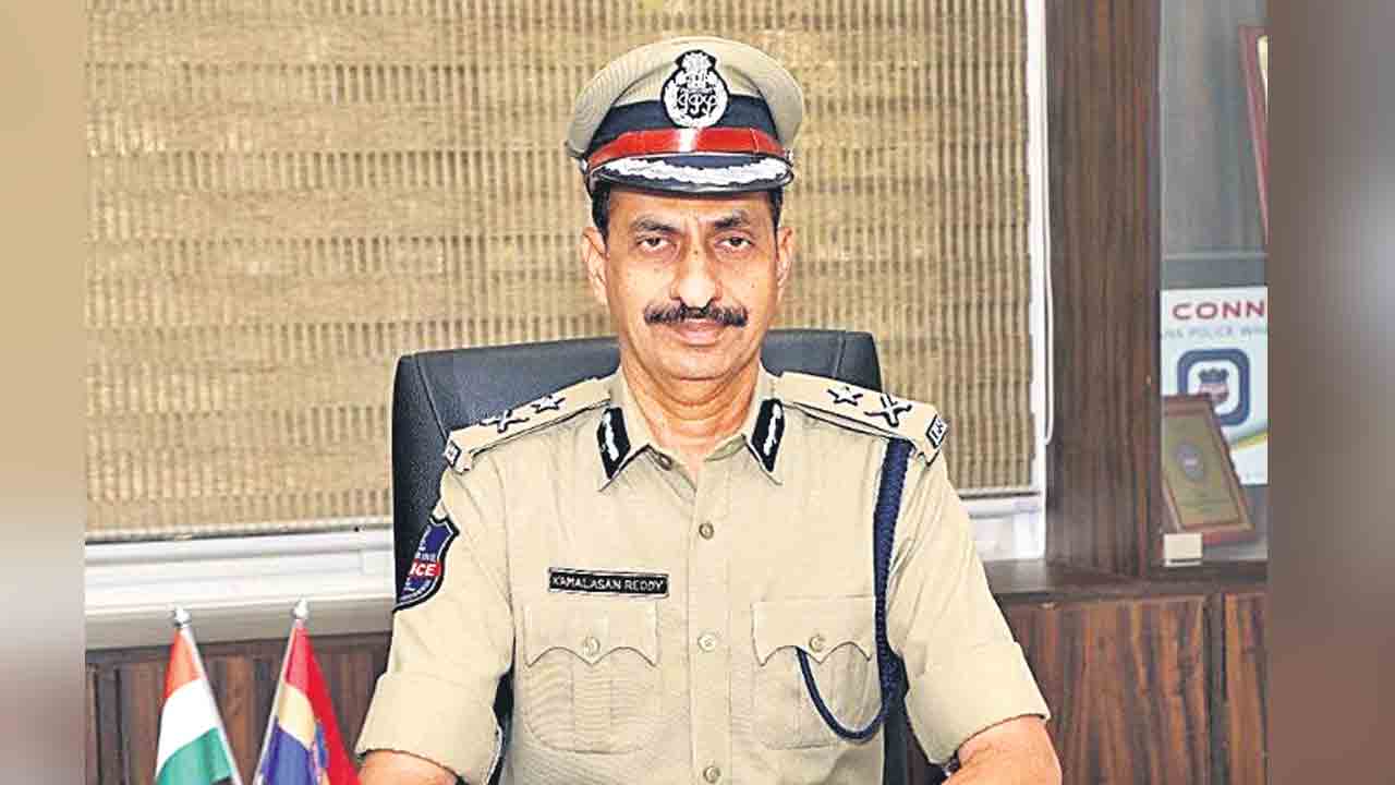 ఎక్సైజ్‌ పోలీసుల అవినీతిపై విచారణ..