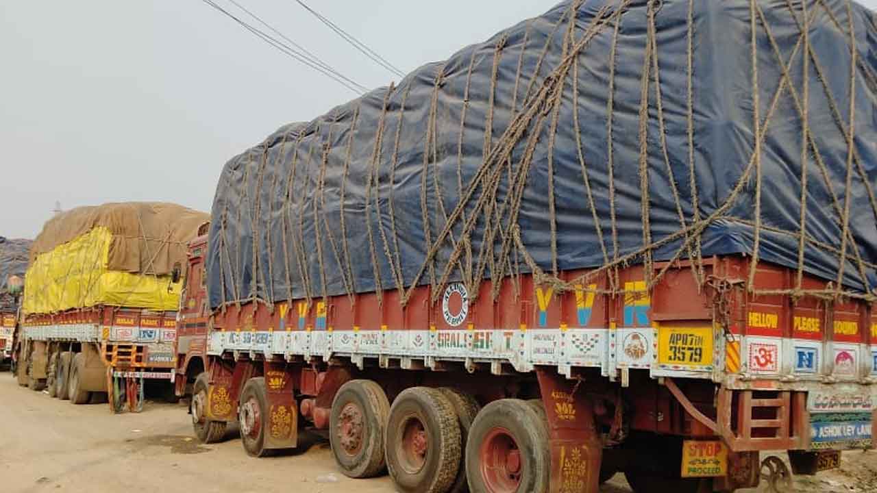 అక్రమంగా తెలంగాణలోకి..