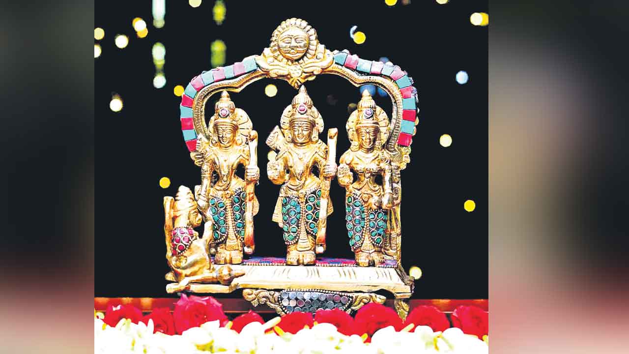 Vastu Shastra | ఇంటి చుట్టూ వదిలే ఖాళీ.. ఇతరుల ఇండ్లకు వీధిపోటు అవుతుందా?