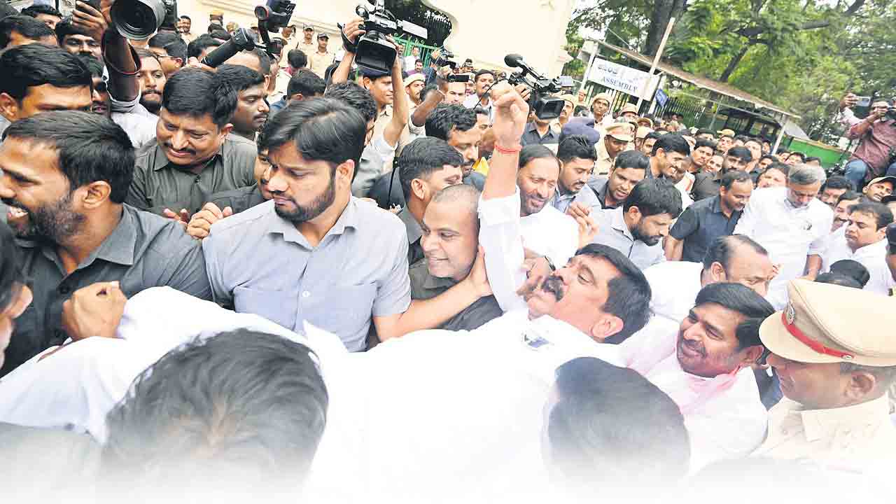 నియంతృత్వ పాలన