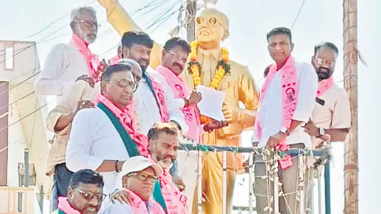 గిరిజనలపై ప్రతాపమా?