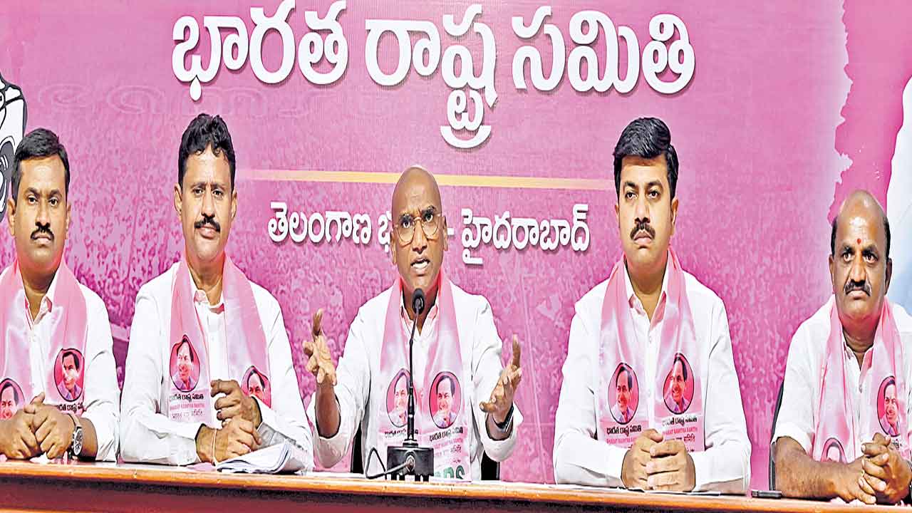 శాసనసభలో నిలదీస్తారనే అరెస్టులు